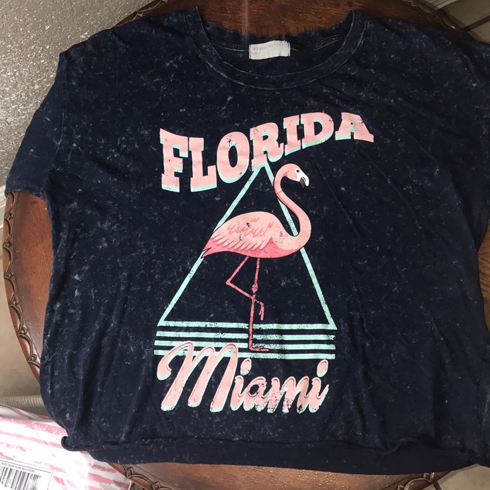 Urban nation Florida T-shirt. Size Large